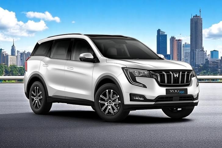 Mahindra Xuv700 Color Stealth Black   Everest White (dual Tone)